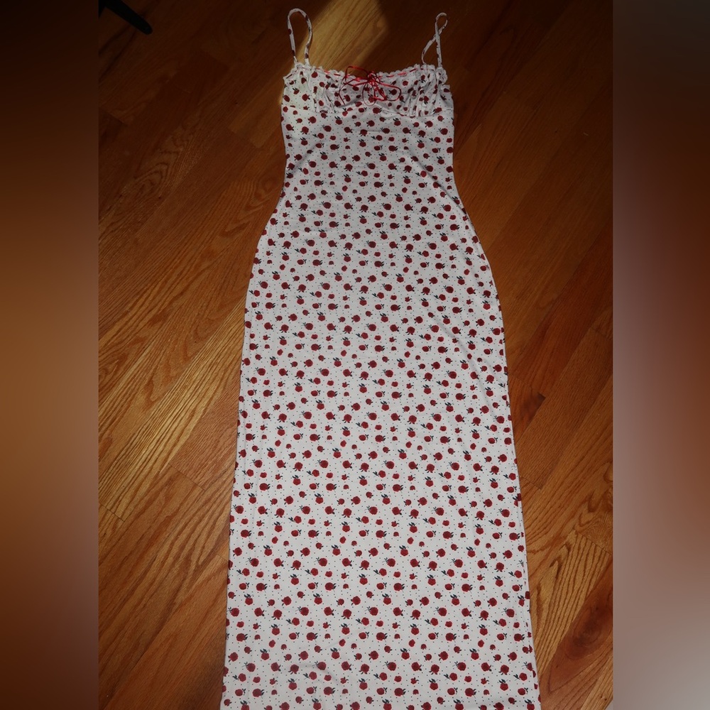 Tiktok shop rose dress super flattering just not my style anymore NEVER WORN